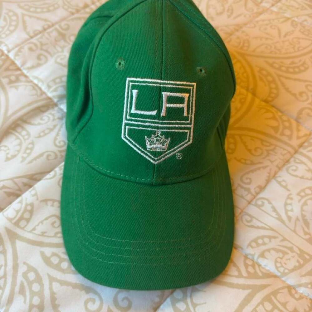 Los Angeles Kings NHL Green Baseball Cap